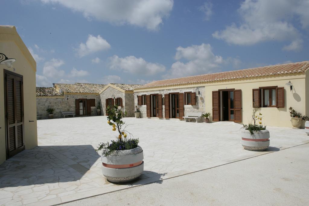 Oasi Di Cava Ispica Villa Pietre Nere San Zagaria Екстериор снимка