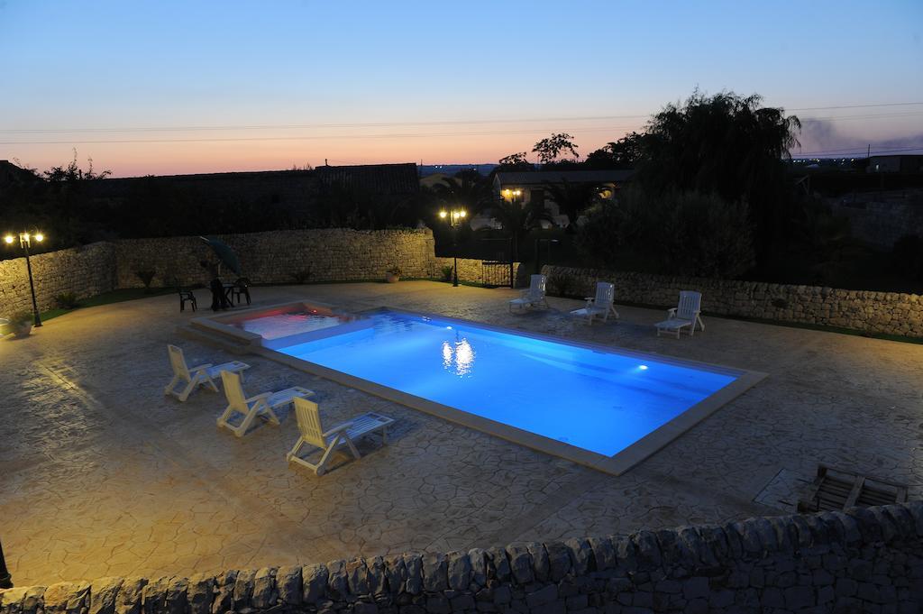 Oasi Di Cava Ispica Villa Pietre Nere San Zagaria Екстериор снимка