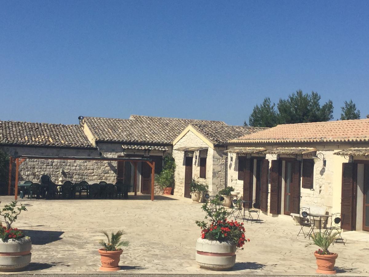 Oasi Di Cava Ispica Villa Pietre Nere San Zagaria Екстериор снимка